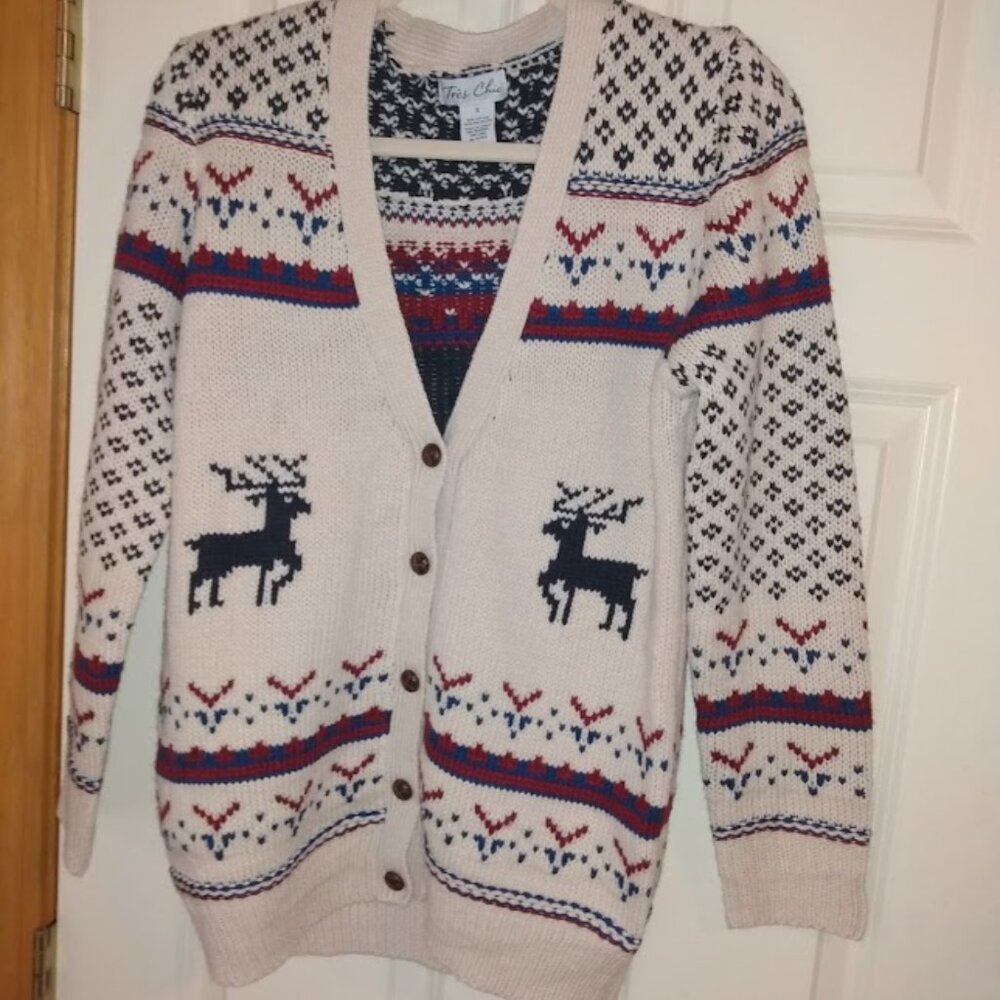 Tres Chic: Christmas/Holyday cream, blue & red sweater. Size small.